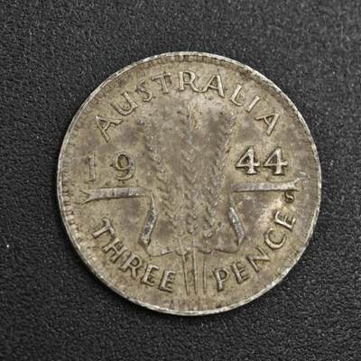 【淘币小摊】实时拍第八百零四拍   散币银币场   满百包邮可预留二周 每周一统一发货   - 澳大利亚1944年乔治六世3便士银币