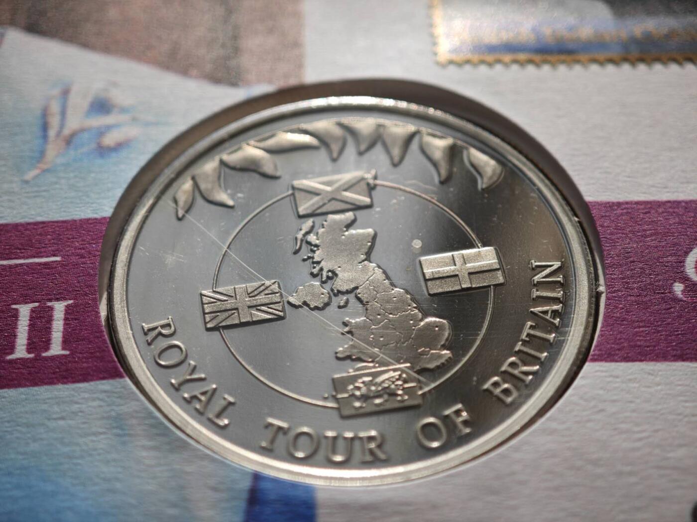 【淘币小摊】限时拍第八百零七拍  克朗币邮币封场  满百包邮可预留两周  周一统一发货  福克兰群岛2002年女王登基金禧50便士纪念币邮币封