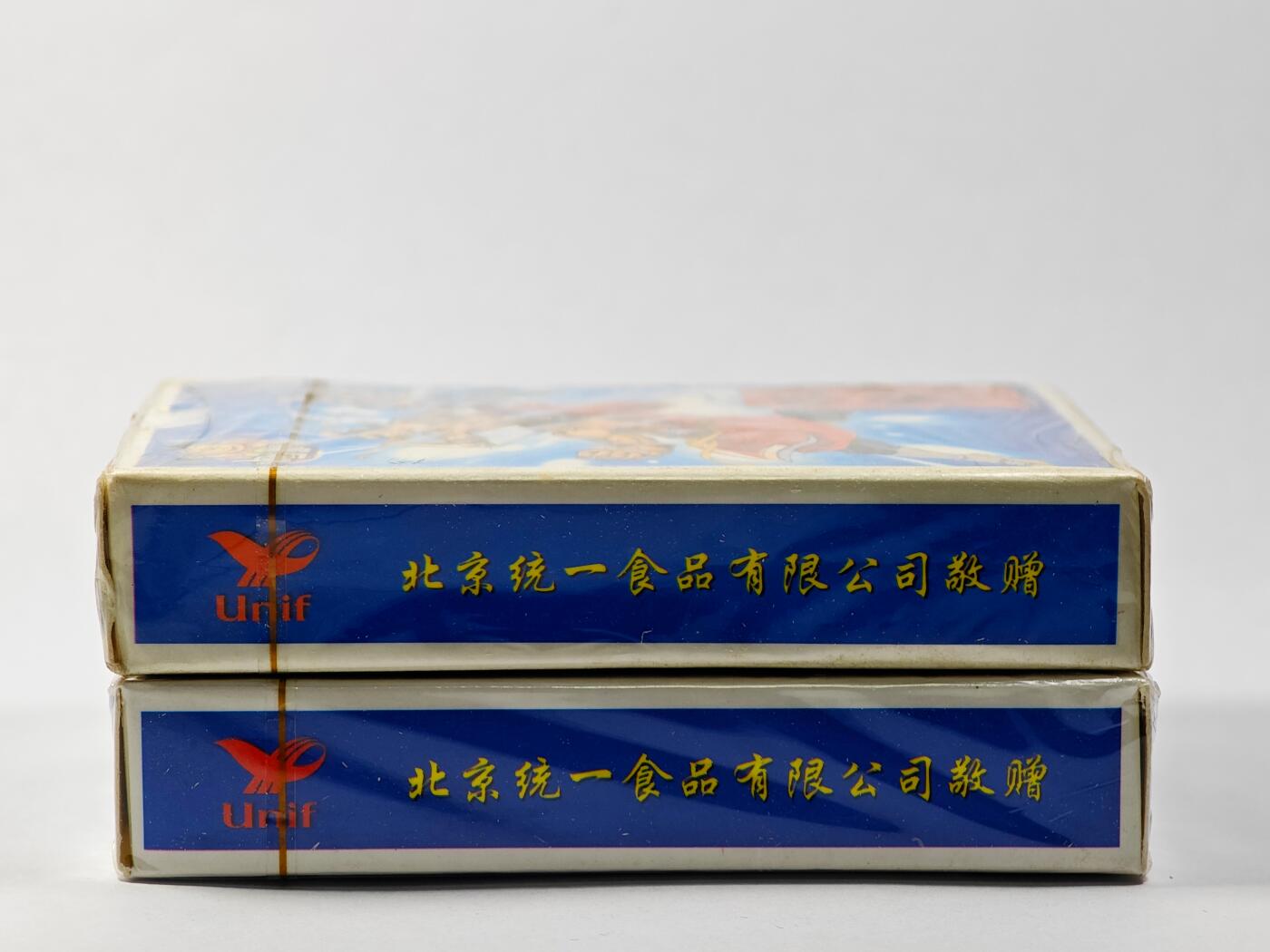 白泽拍卖卡牌手绘专场第29期（忽有故人心上过，回首山河已是秋） 2000 统一 小当家 水浒英雄传 扑克卡牌 2套 1套108张 全新未拆 1套外膜有些许破损