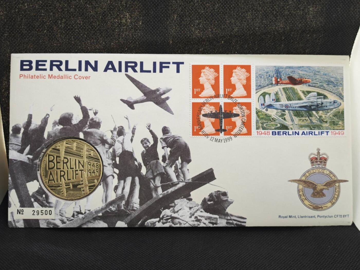 【淘币小摊】限时拍第八百零七拍  克朗币邮币封场  满百包邮可预留两周  周一统一发货  柏林空战纪念章邮币封