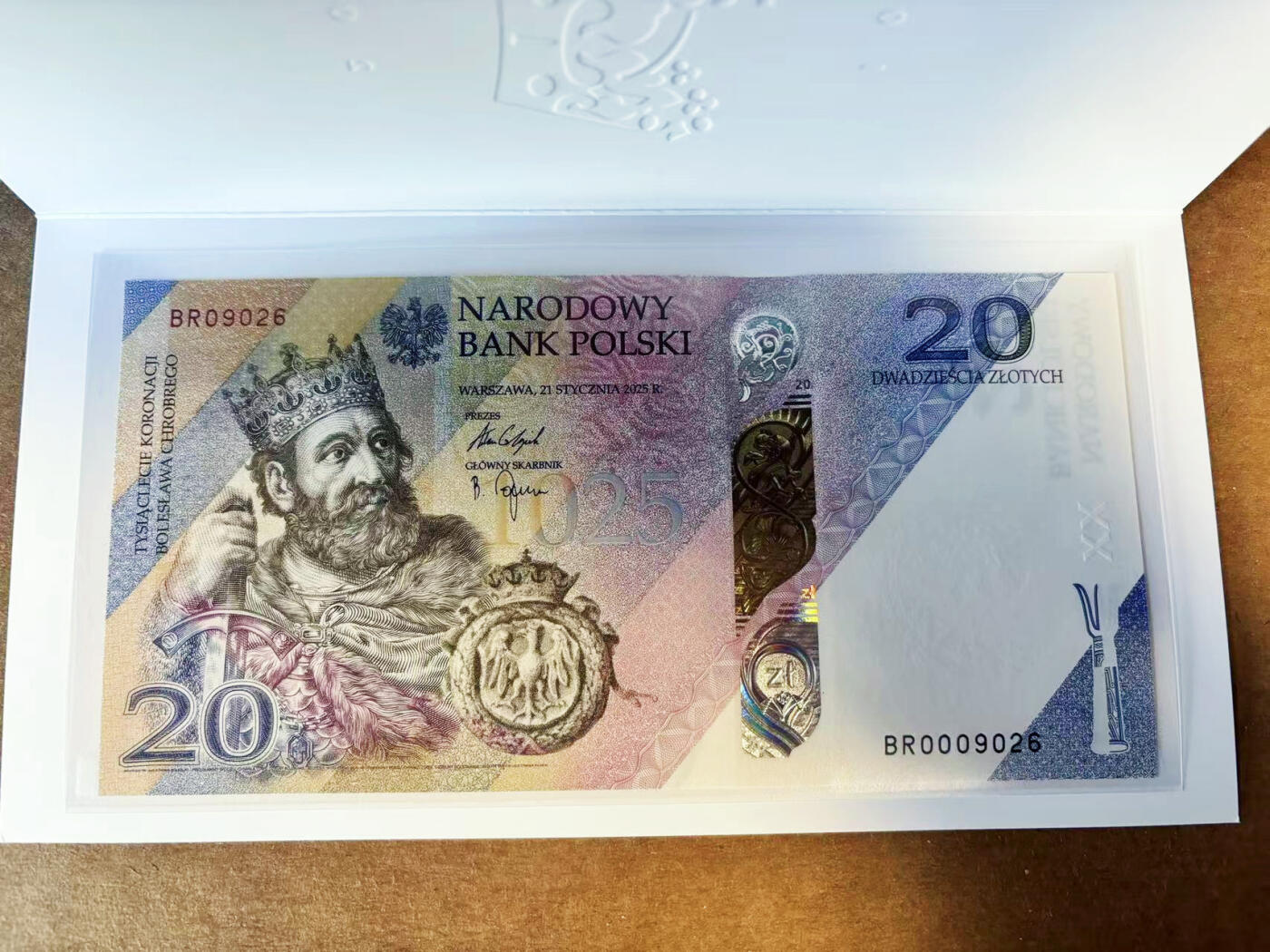 【Blue Auction】世界纸币精拍第754期——18级TOP拍卖/信誉/品质/专业/高效💫 【一组2册 含无47】吉尔吉斯斯坦 100索姆纪念钞&波兰 2025年20兹罗提纪念钞 全新UNC