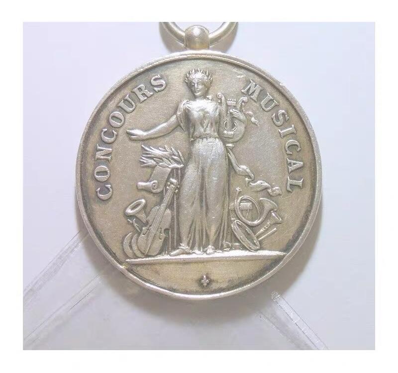 【银】法国1894年 女神站像高浮雕精制大银章 40MM 26.5克