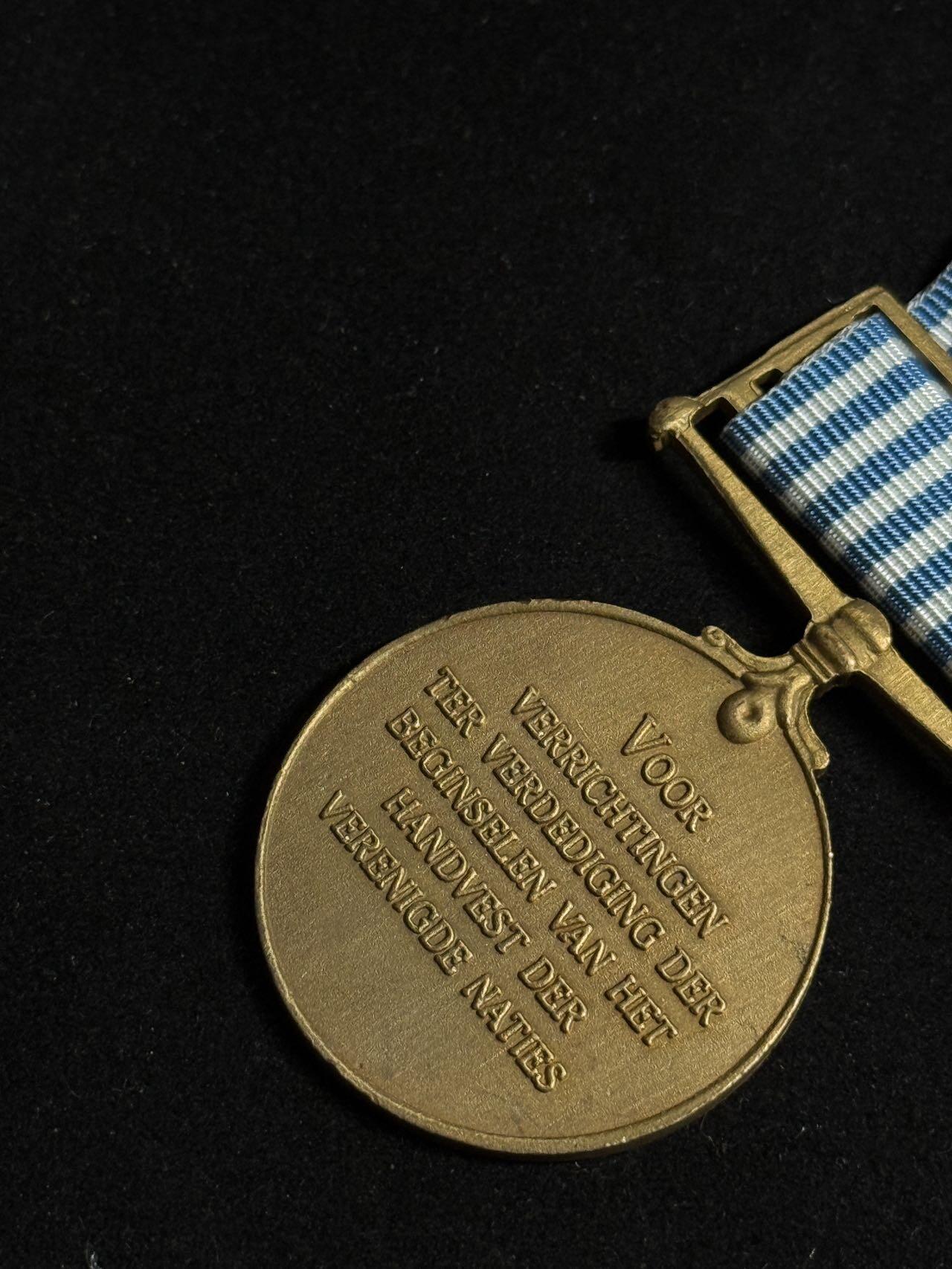 戎马世界章牌大赏第108期 联合国韩战奖章，荷兰语版，少见