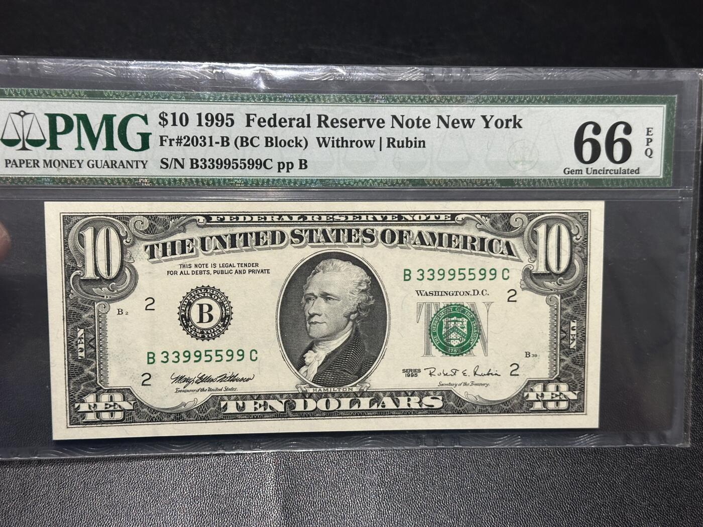 《外钞收藏家》第五百八十七期（精选场）（本平台长期征集拍品、欢迎藏友们联系合作） 1995年美国小头版10美元 PMG66 无47 靓号 33995599