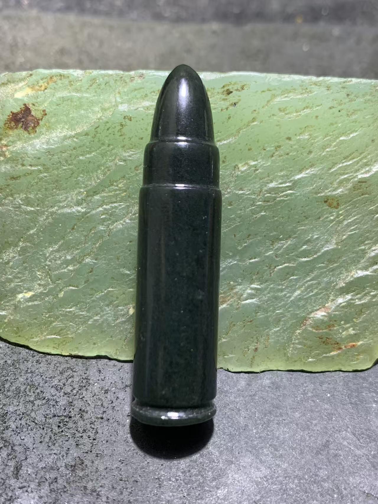 天然新疆和田青玉子 弹通货吊坠1颗，，