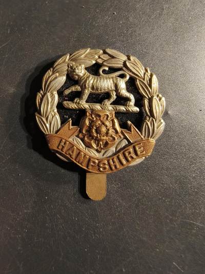 老王徽章第165期 - 英国汉普郡步兵团帽徽     一战时期 