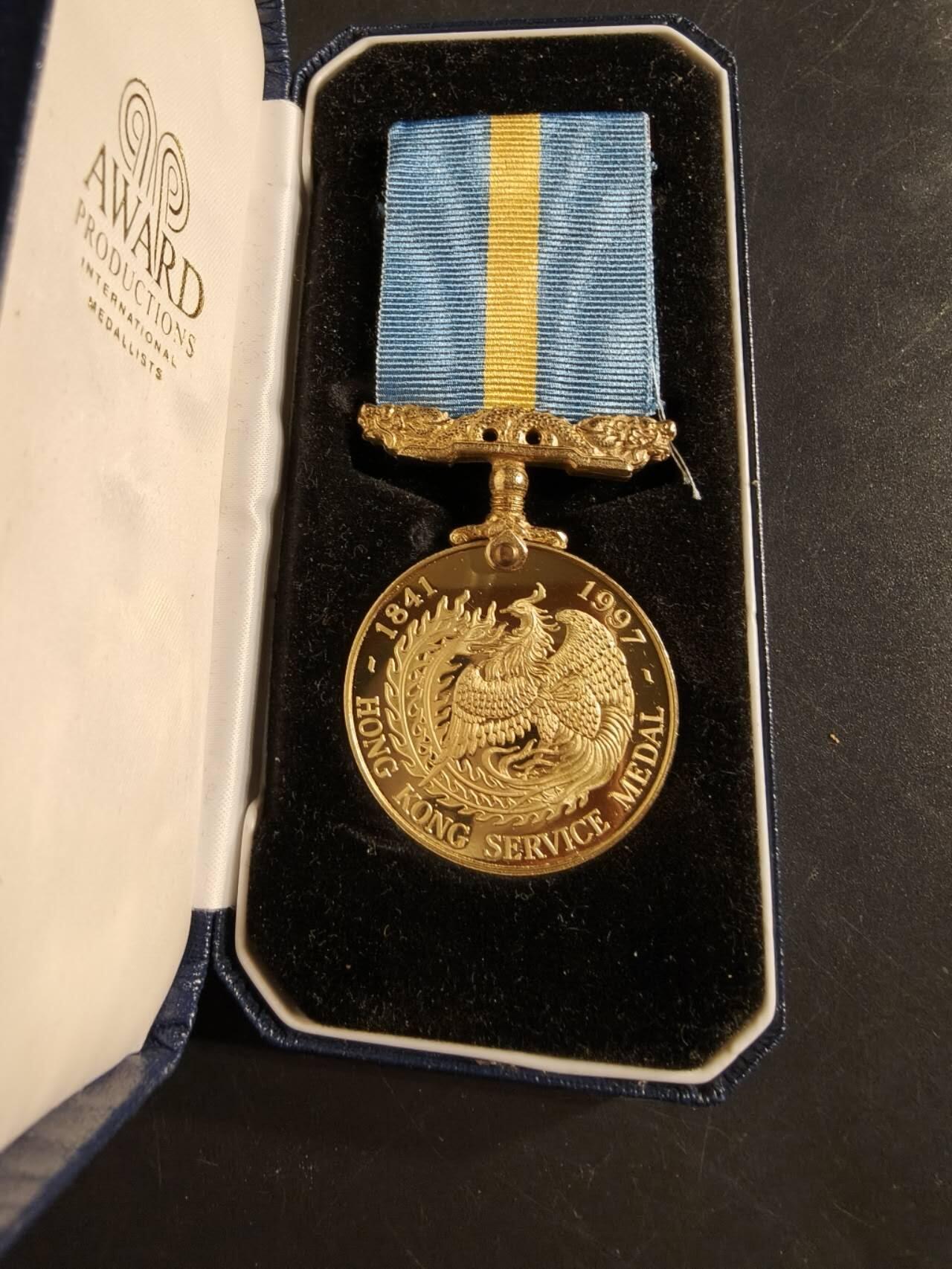 老王徽章第165期 英国香港服役奖章    原盒