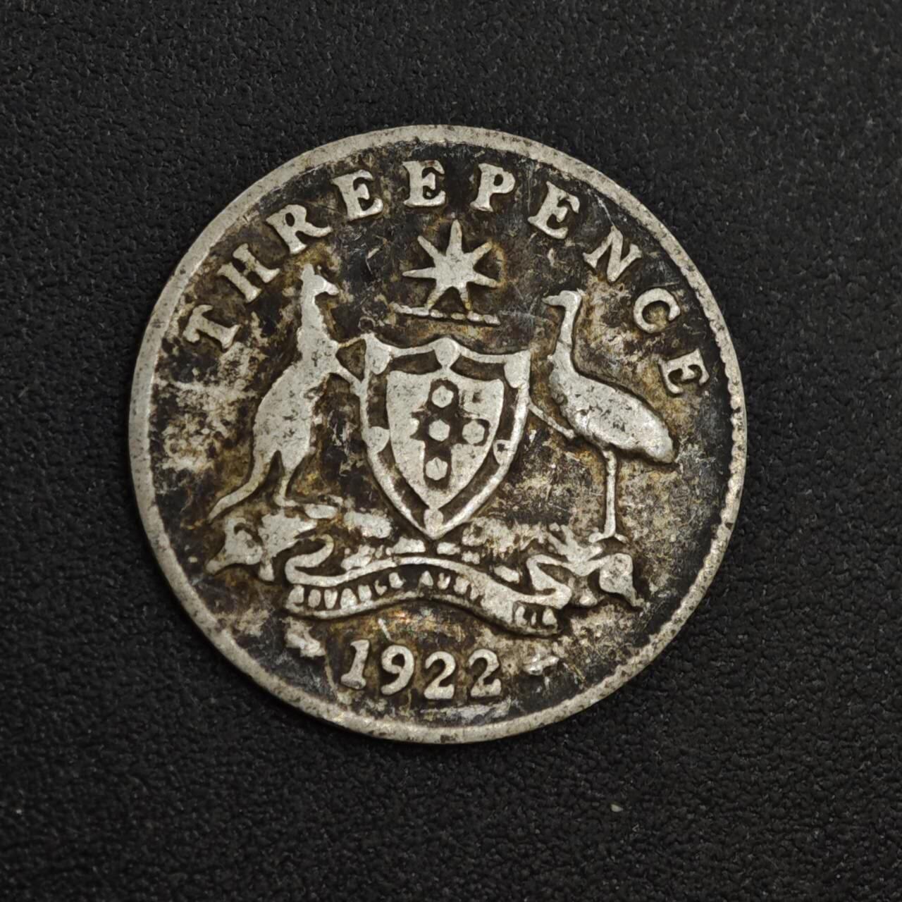 【淘币小摊】实时拍第八百零四拍   散币银币场   满百包邮可预留二周 每周一统一发货   澳大利亚1922年乔治五世3便士银币