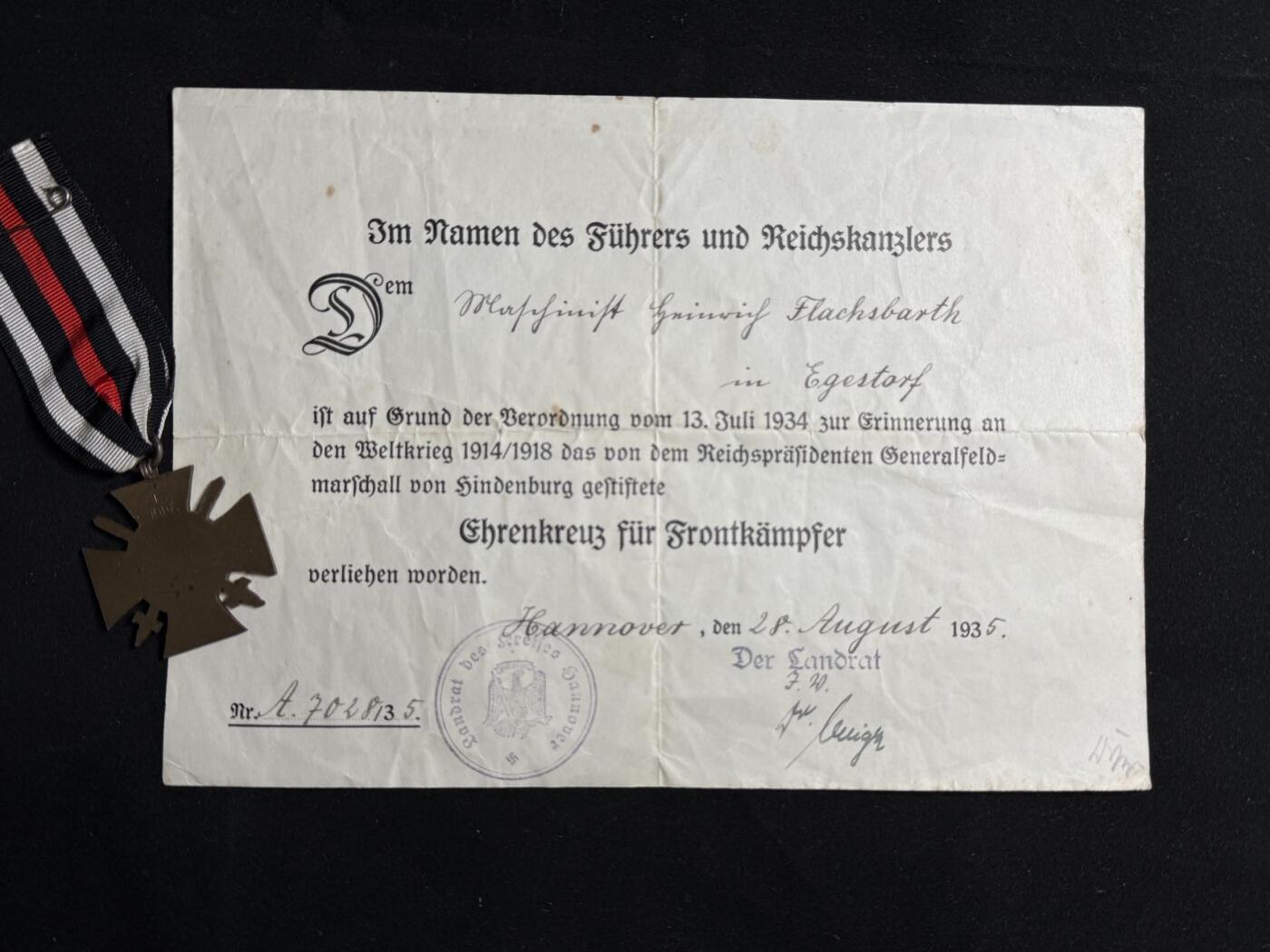 戎马世界章牌大赏第108期 德国兴登堡奖章，带证，军事版