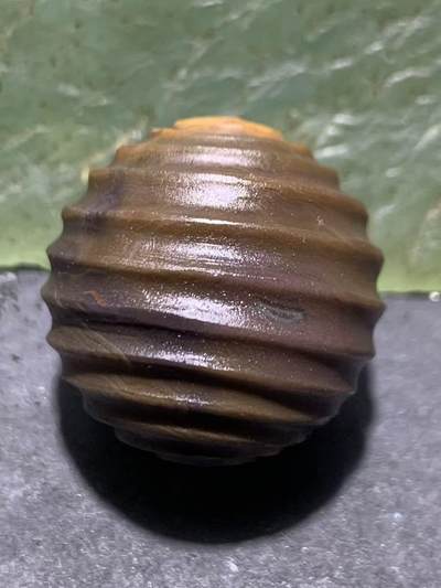 精美亚光战国红玛瑙手工雕刻转纹珠一颗！， - 精美亚光战国红玛瑙手工雕刻转纹珠一颗！，