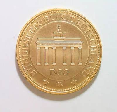 德国勃兰登堡门+鹰徽+州徽 高浮雕精制大镀金章 40MM - 德国勃兰登堡门+鹰徽+州徽 高浮雕精制大镀金章 40MM