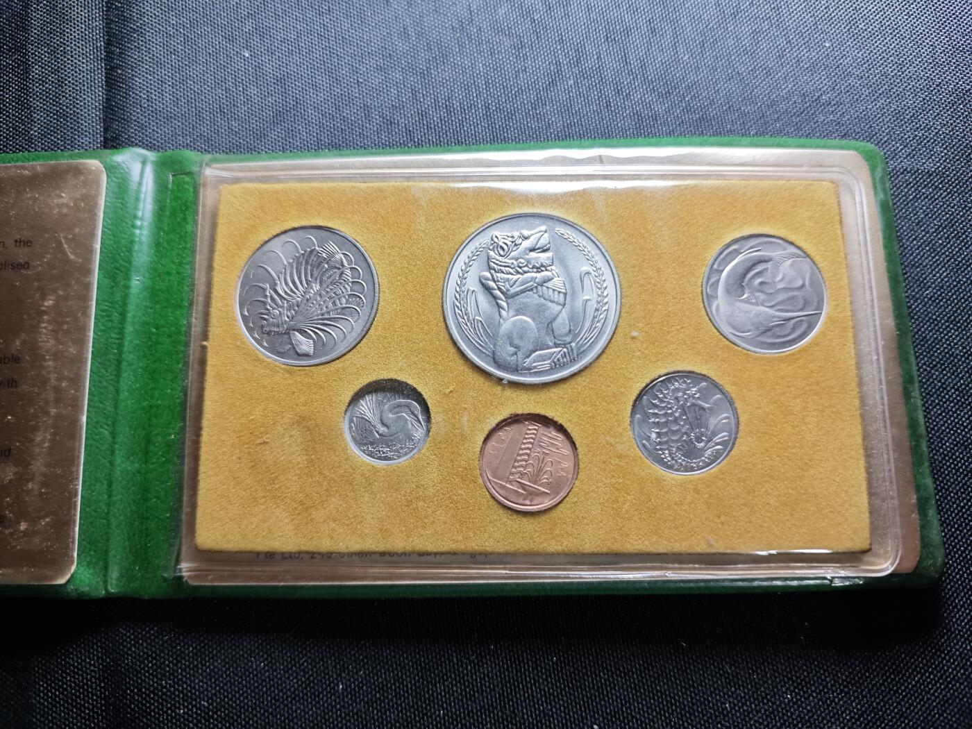 KK钱币收藏小铺 （套币 好品/批量散币 银币）专场  2月预留时间 周末发货   1979新加坡清年 生肖羊主题套币