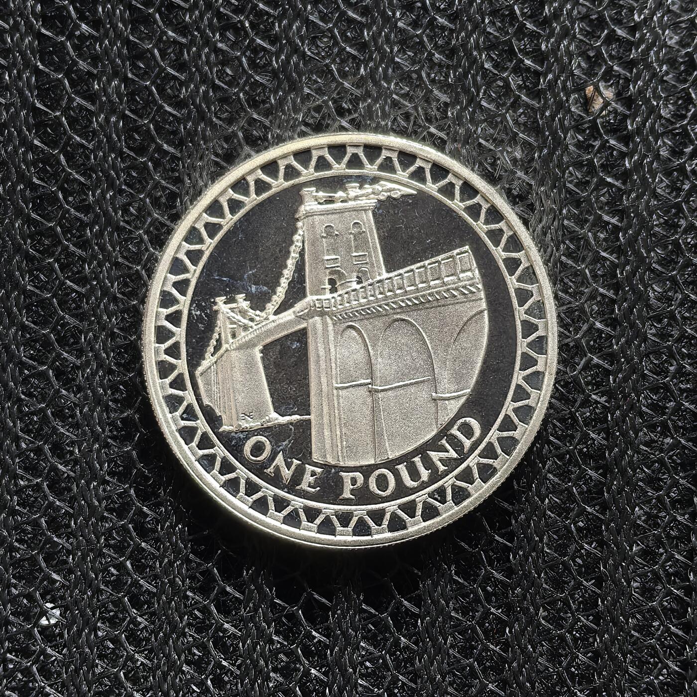 道一币馆币章第一百五十六场 原盒证 英国2005年梅奈桥1镑精制银币