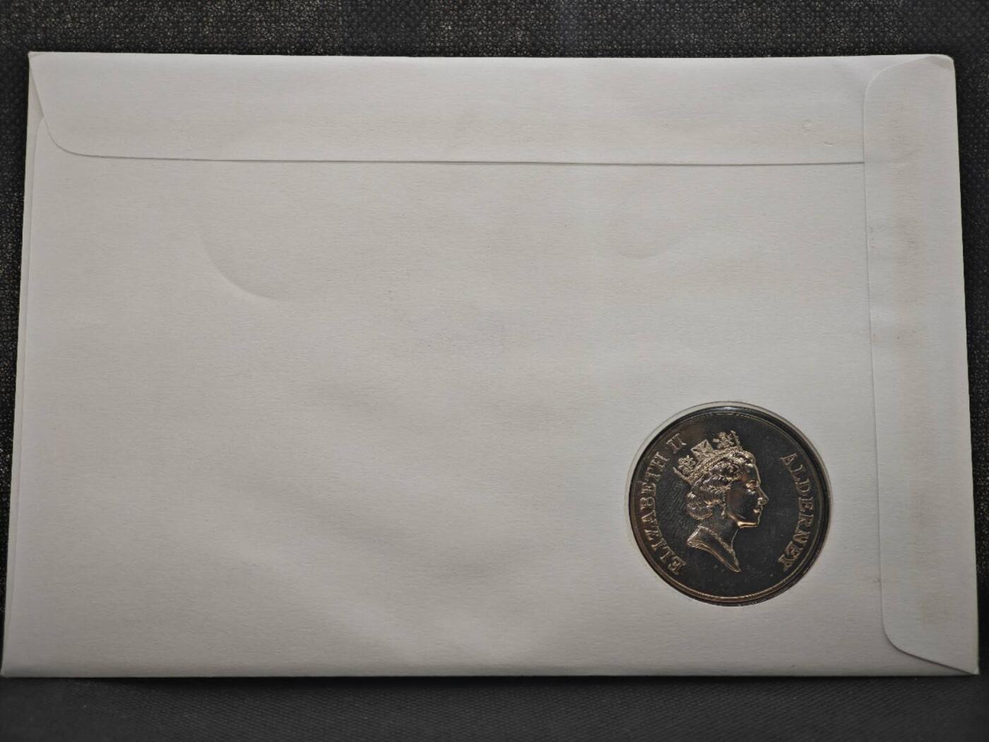 【淘币小摊】限时拍第八百零七拍  克朗币邮币封场  满百包邮可预留两周  周一统一发货   奥尔德尼1995年二战胜利50周年2镑纪念币邮币封