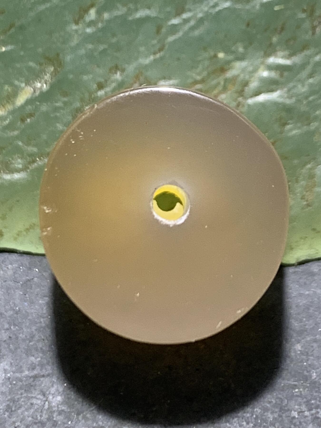 蒙料冻料飘鸡油黄战国红玛瑙通货晶洞墩子一个