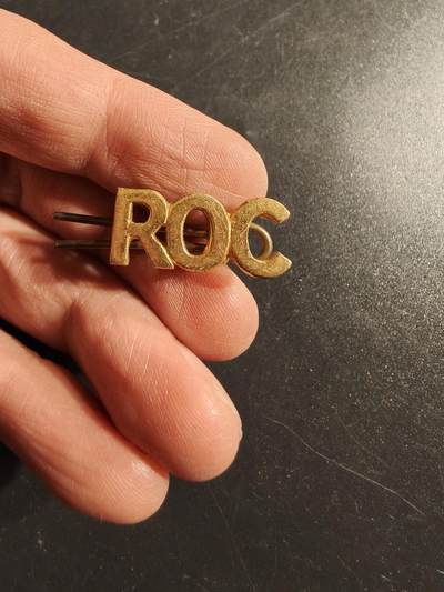 老王徽章第165期 - 英国空军皇家观察团袖章     二战时期    带插销