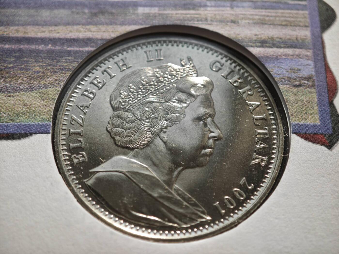 【淘币小摊】限时拍第八百零七拍  克朗币邮币封场  满百包邮可预留两周  周一统一发货    直布罗陀2001年维多利亚时代克朗纪念币邮币封