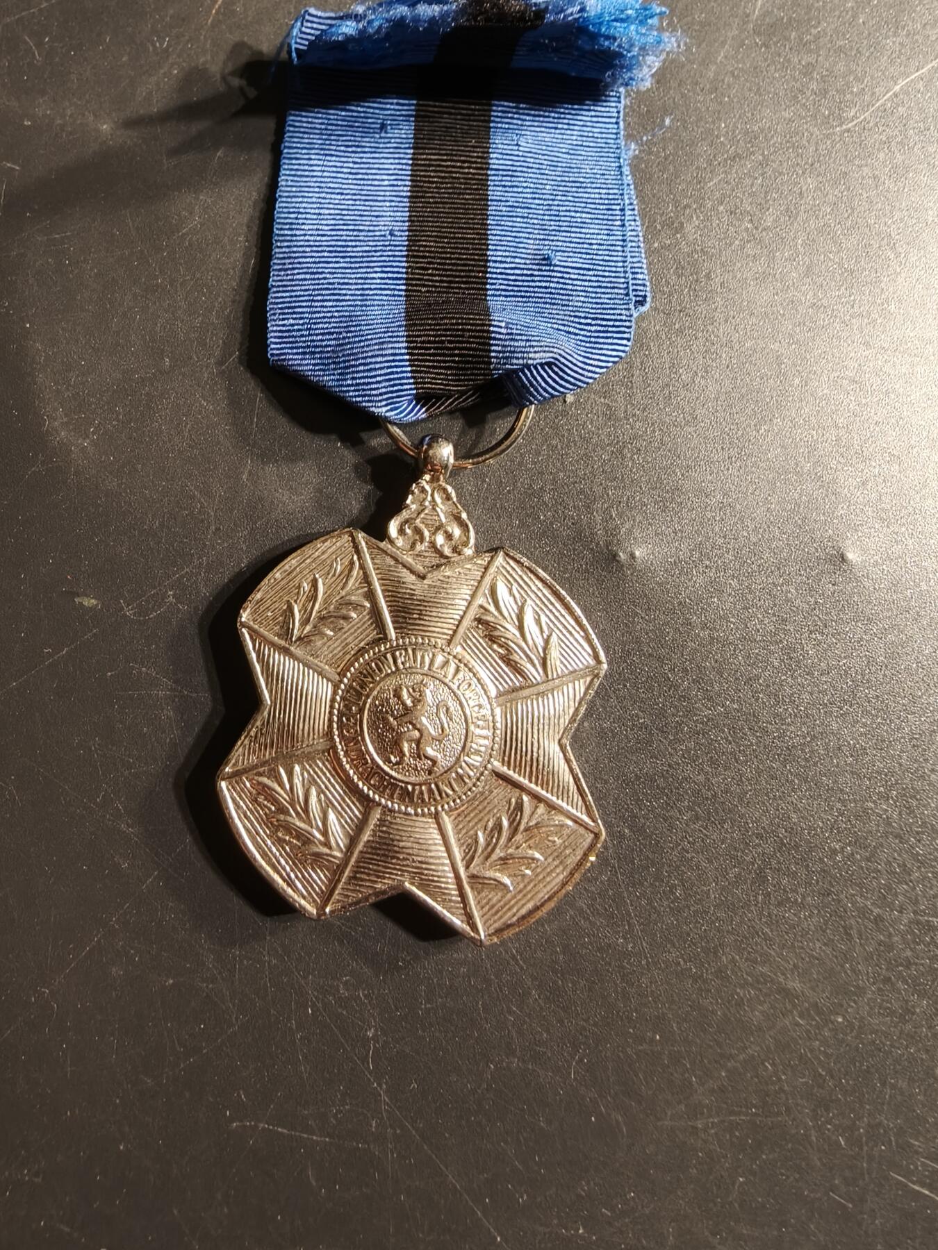 老王徽章第165期 比利时银级利奥波德二世奖章