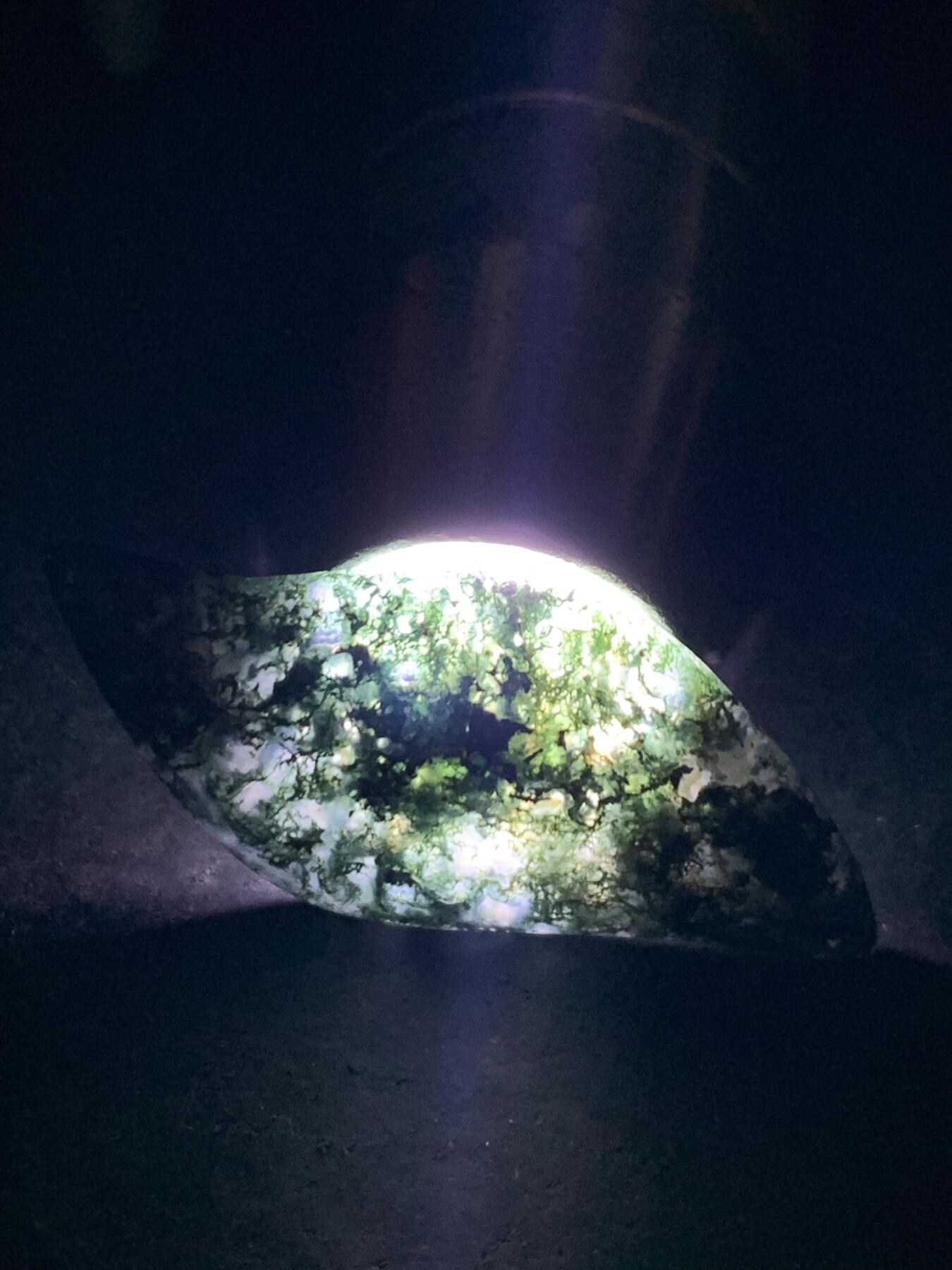 冰透高润度水草玛瑙通货吊坠一个，