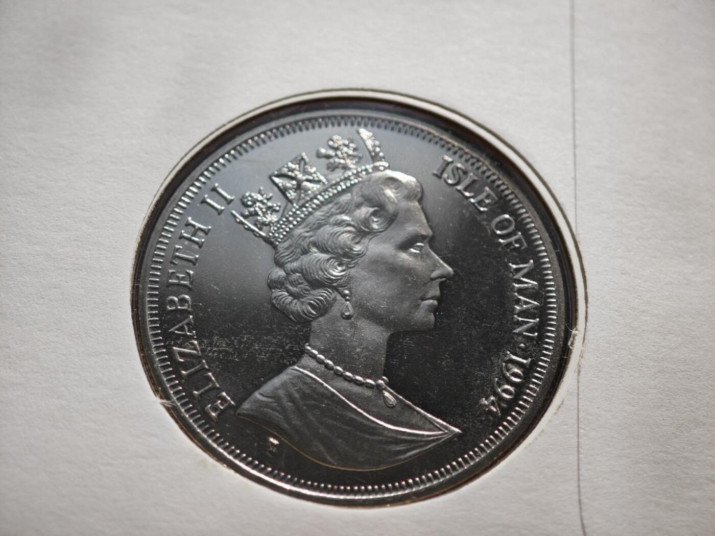 【淘币小摊】限时拍第八百零七拍  克朗币邮币封场  满百包邮可预留两周  周一统一发货    马恩岛1994年诺曼底登陆50周年克朗纪念币邮币封