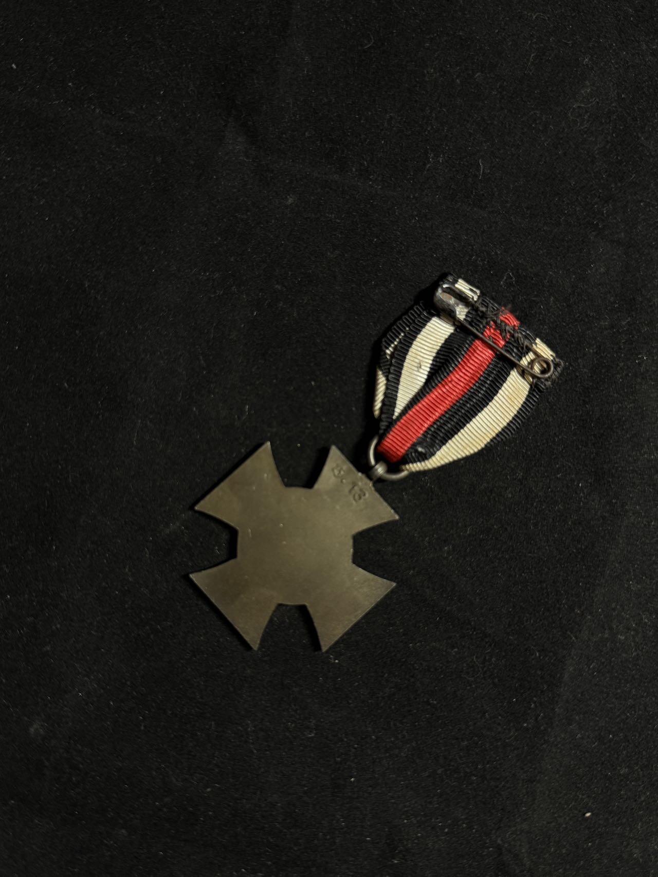 戎马世界章牌大赏第108期 德国兴登堡奖章，民事版