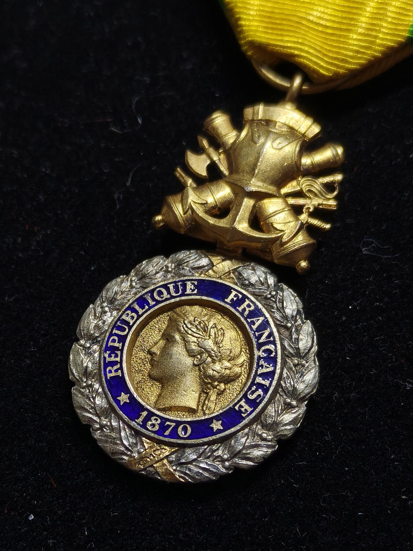 铭记历史 勿忘国耻 抗战胜利80周年精品专场 第二场 法国第三共和国时期 银制 军事功勋奖章 