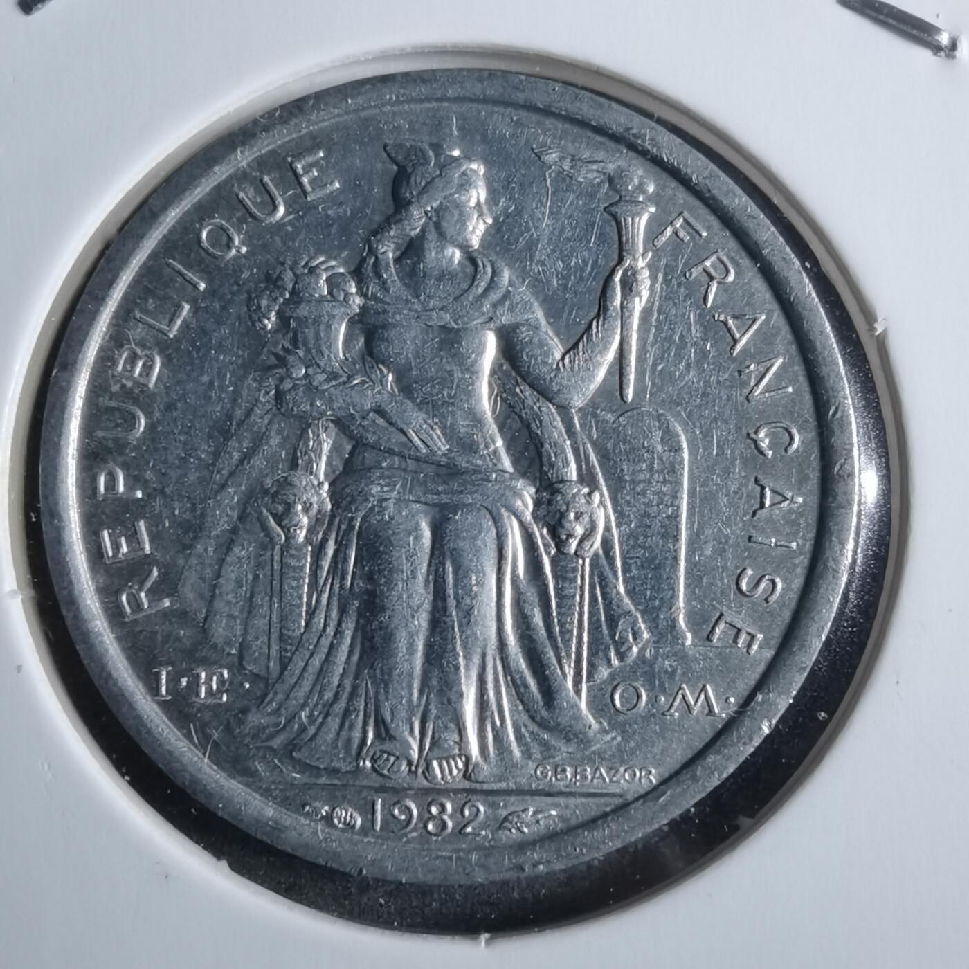 沼泽如烟--第912场 法属新喀里多尼亚1982年1法郎