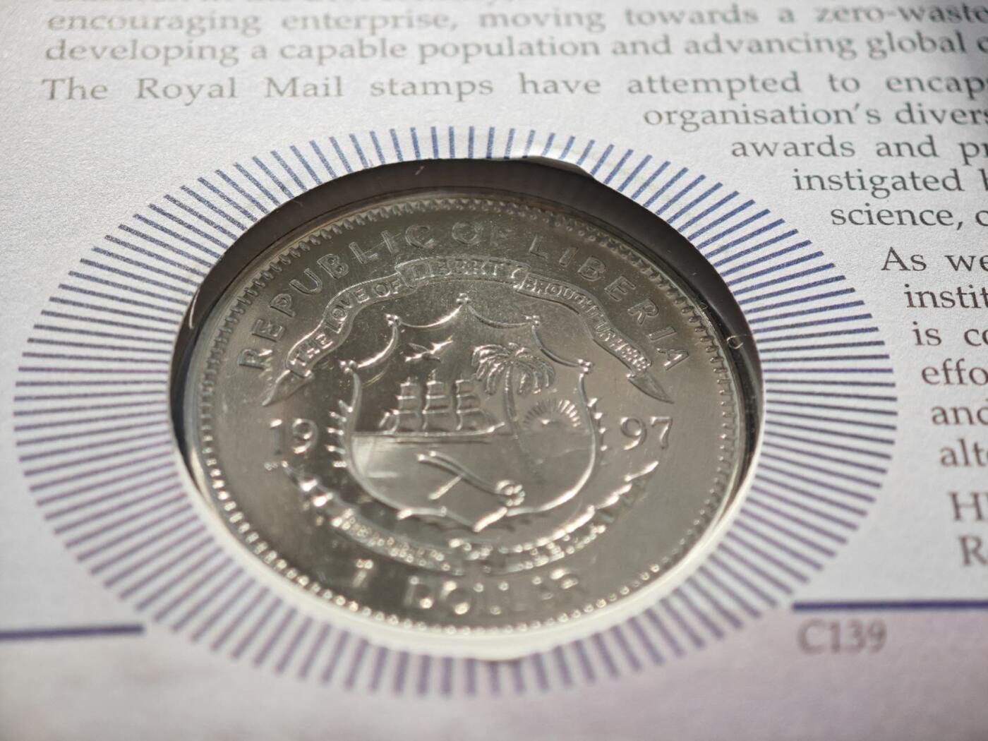 【淘币小摊】限时拍第八百零七拍  克朗币邮币封场  满百包邮可预留两周  周一统一发货   利比里亚1997年二战1元纪念币邮币封