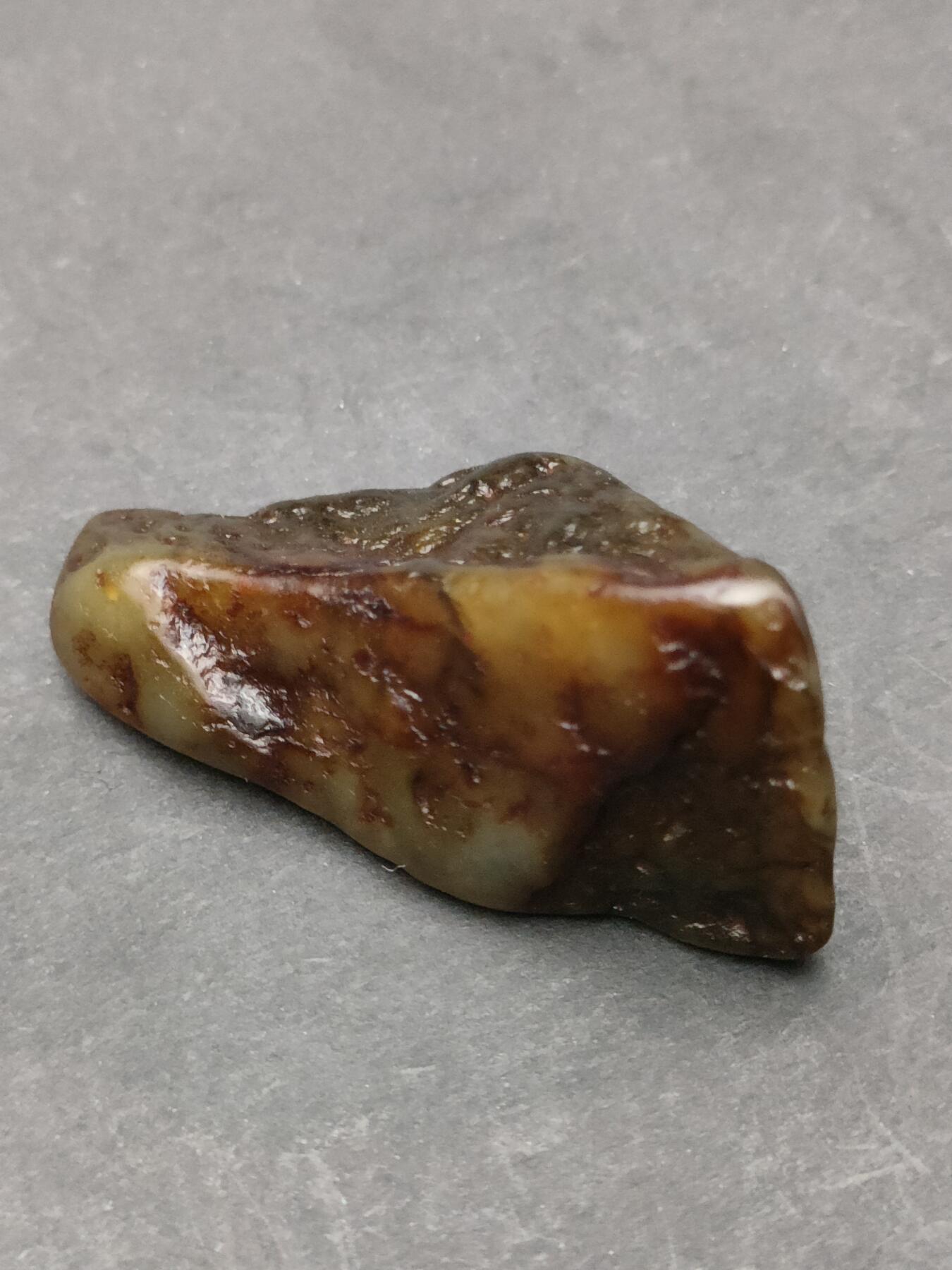 猩哥外币小铺➨【第203场】 和田玉原石13克