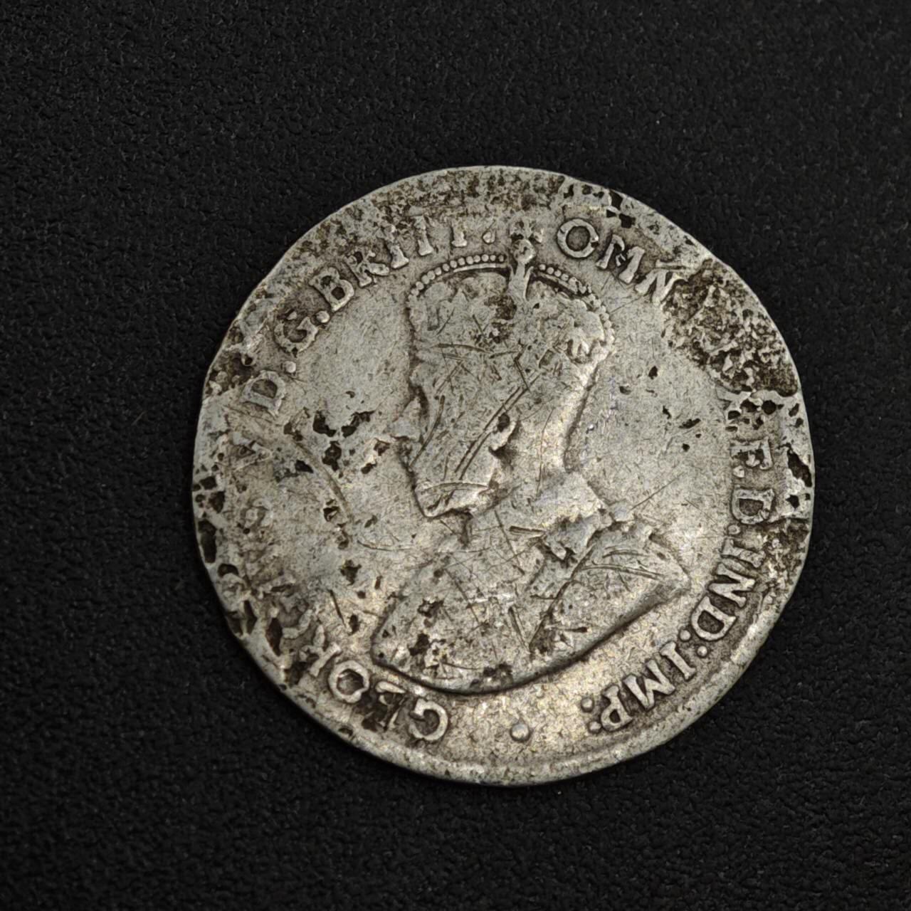 【淘币小摊】实时拍第八百零四拍   散币银币场   满百包邮可预留二周 每周一统一发货   澳大利亚1918年乔治五世3便士银币