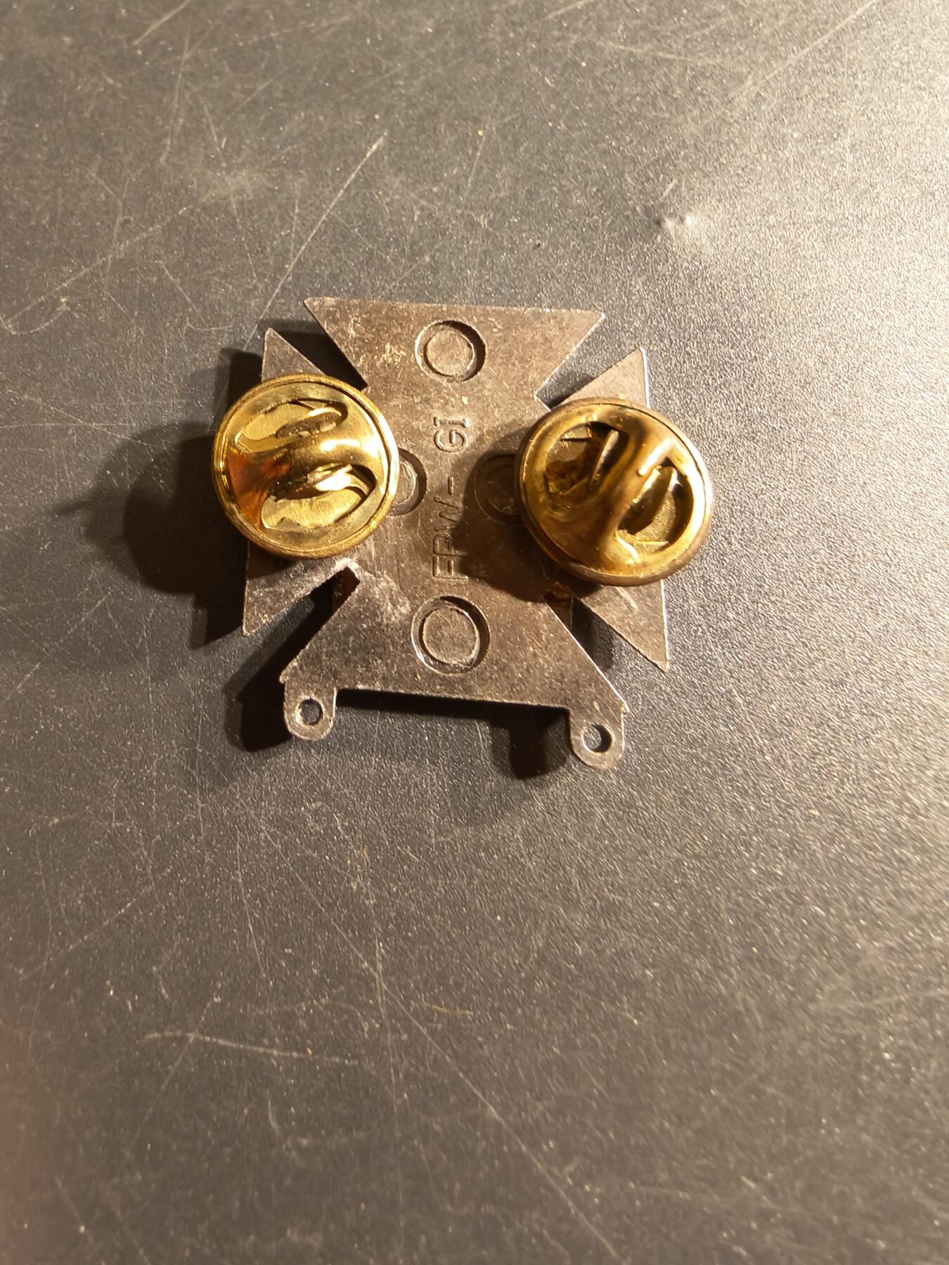 老王徽章第165期 美国手枪专精射手技能章