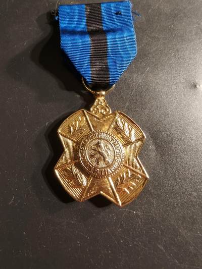 老王徽章第165期 - 比利时金级利奥波德二世奖章     