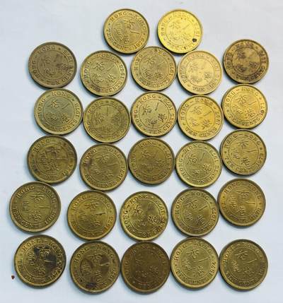 文馨钱币收藏第 282 场，【 长期接收代拍品】，加拿大老铜代用币，银币，德三系列场 - 原铜光品相英属香港时期香港女王大一毫铜币 27 枚