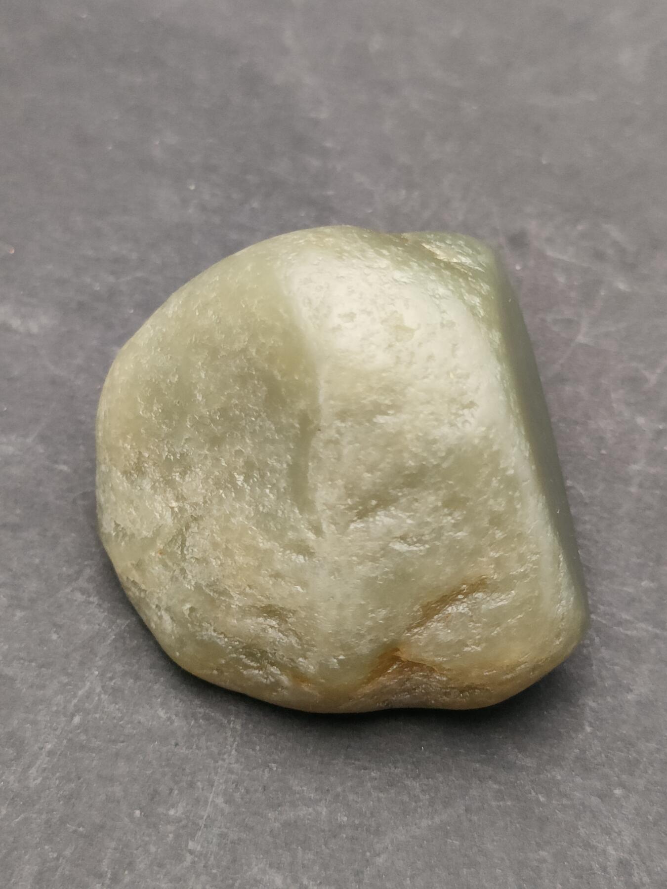 猩哥外币小铺➨【第203场】 和田玉原石16克