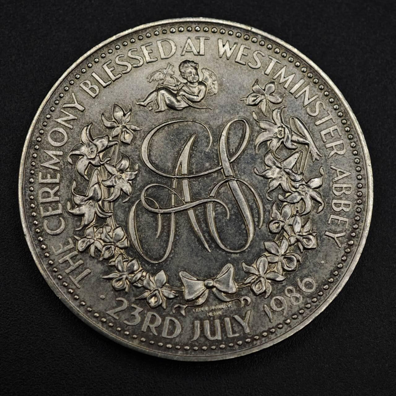 【淘币小摊】限时拍第八百零七拍  克朗币邮币封场  满百包邮可预留两周  周一统一发货    安德鲁王子1986年大婚纪念章