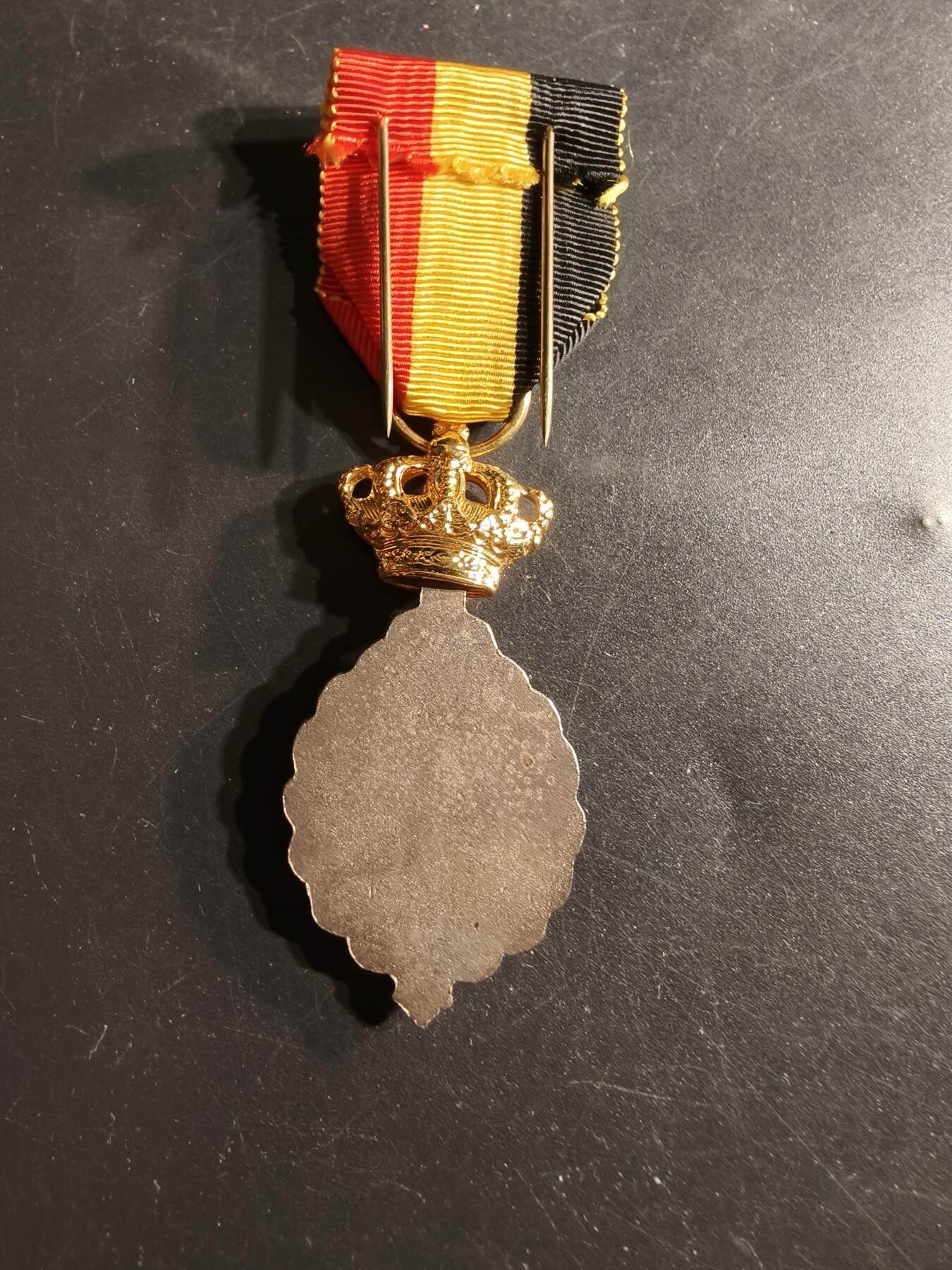 老王徽章第165期 比利时金级劳工奖章