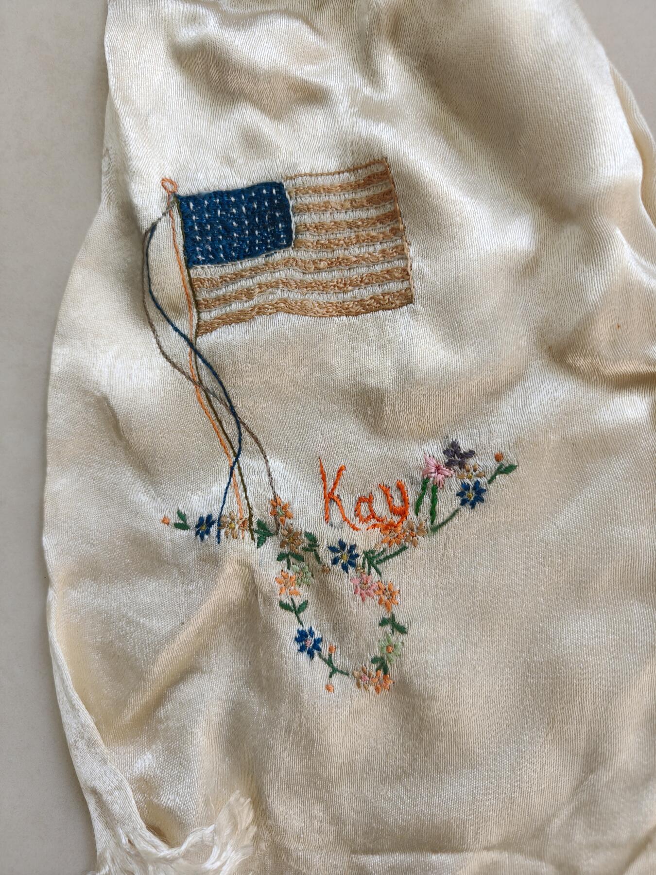 老王徽章第165期 美国二战陆军航空兵中缅印战区    飞行员私人定制围巾     真丝刺绣     长度120cm