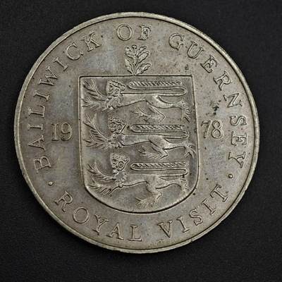 【淘币小摊】限时拍第八百零七拍  克朗币邮币封场  满百包邮可预留两周  周一统一发货  -  根西岛1978年皇室访问25便士纪念币