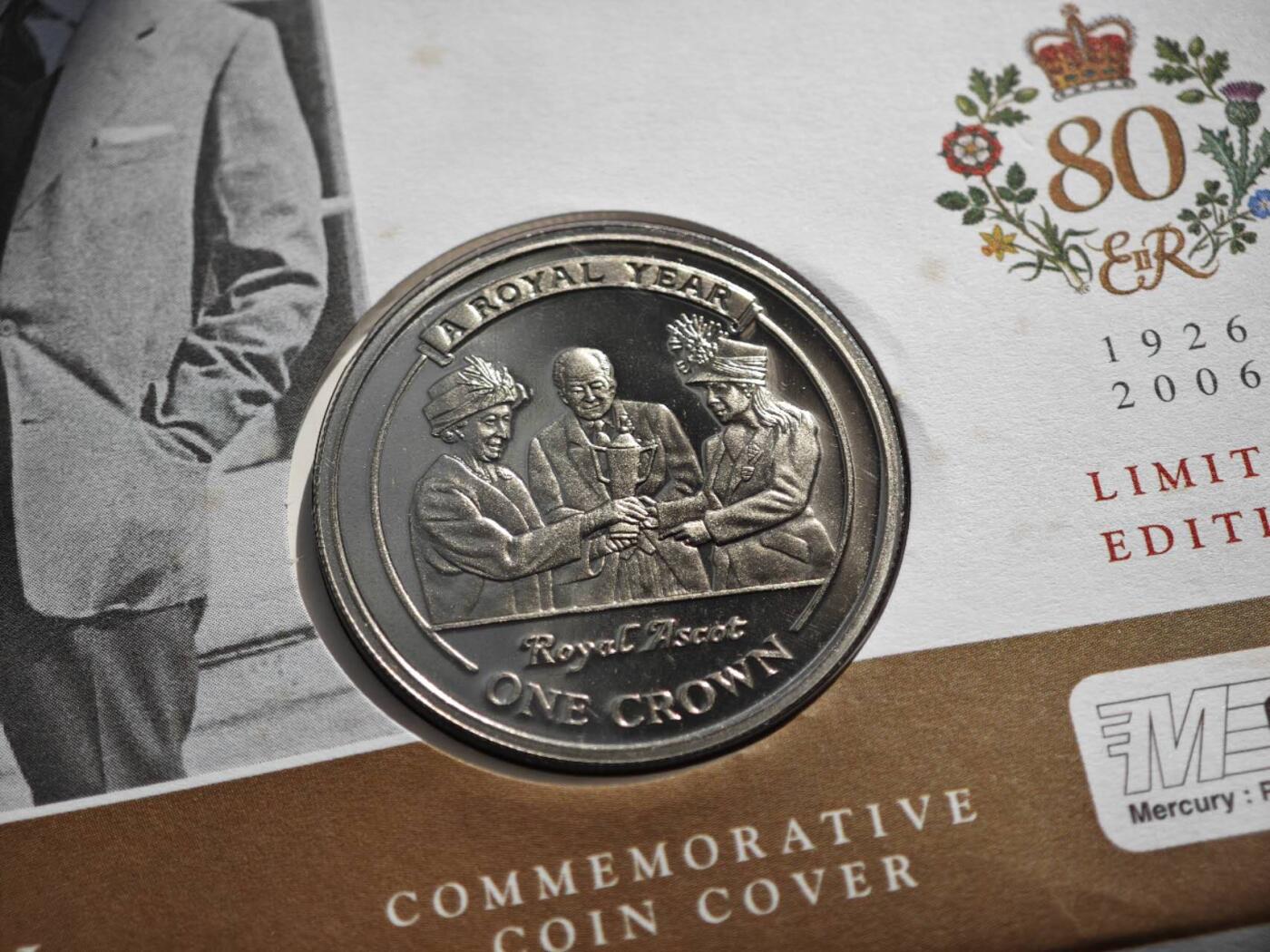 【淘币小摊】限时拍第八百零七拍  克朗币邮币封场  满百包邮可预留两周  周一统一发货   直布罗陀2005年女王80周岁克朗纪念币邮币封