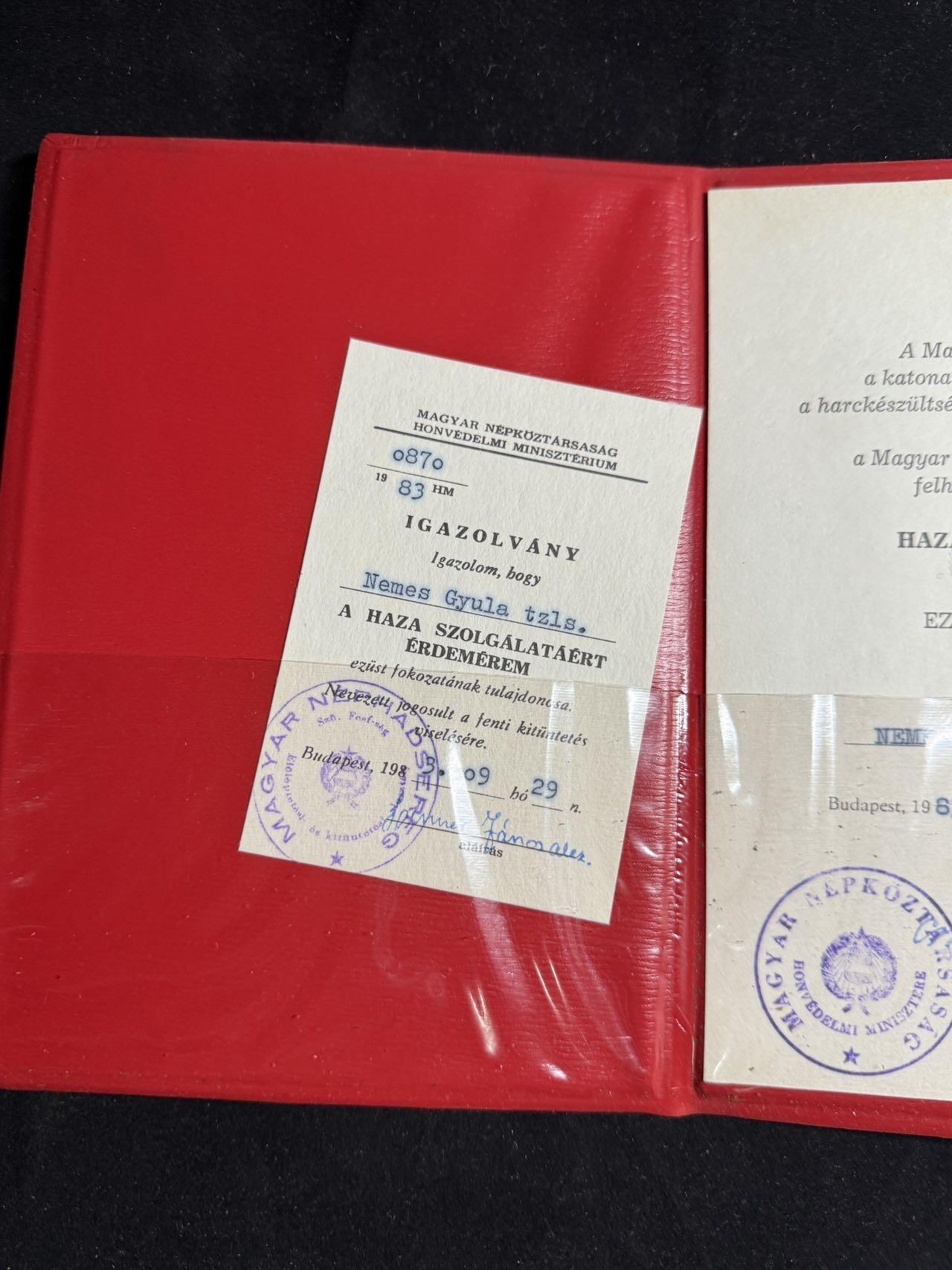 戎马世界章牌大赏第108期 授予内梅什.久洛高级军士长的为祖国服务银级功绩奖章证书