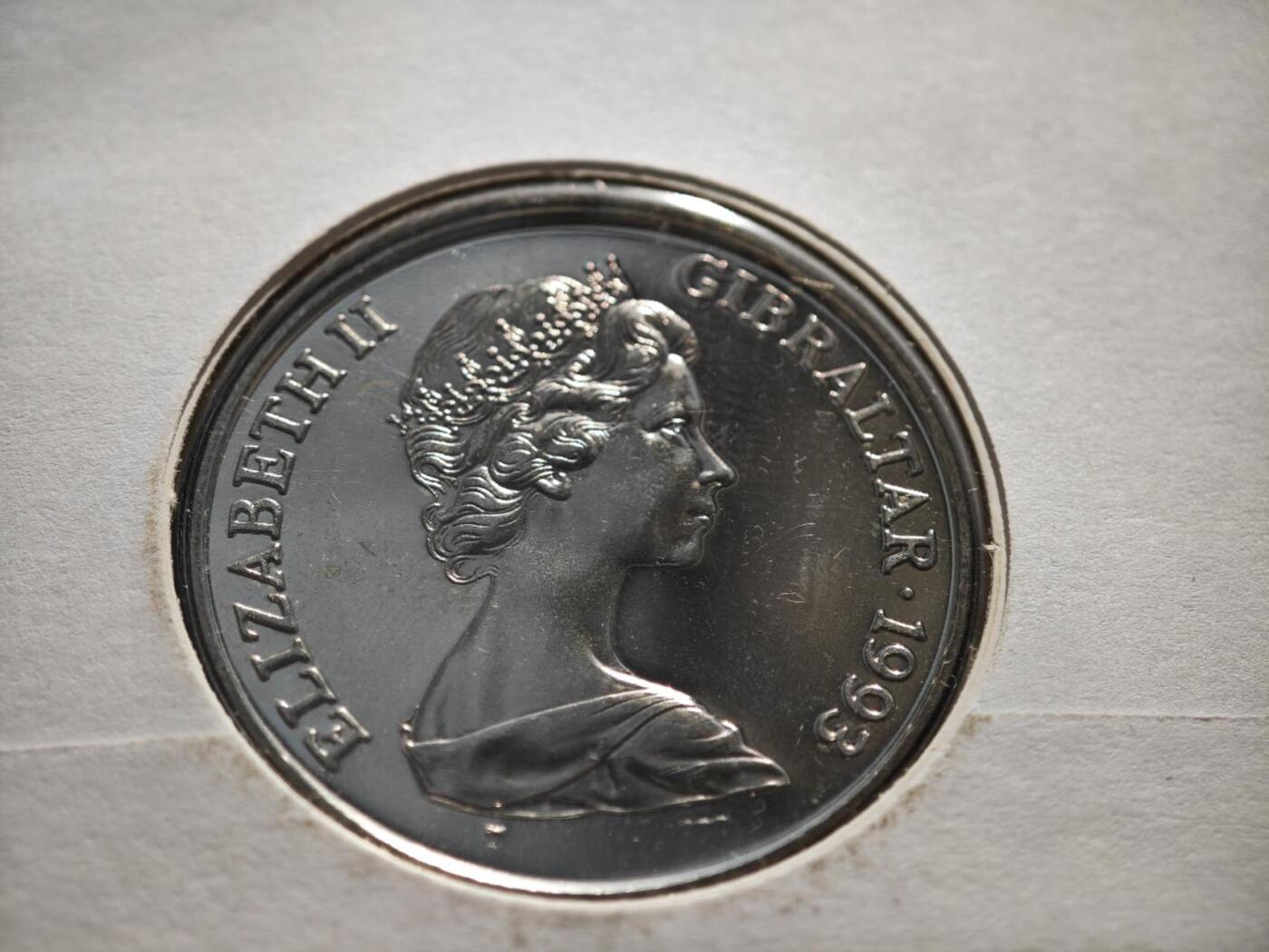 【淘币小摊】限时拍第八百零七拍  克朗币邮币封场  满百包邮可预留两周  周一统一发货    直布罗陀1993年君主系列乔治六世克朗纪念币邮币封