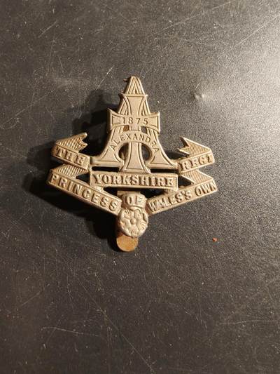 老王徽章第165期 - 英国皇家绿霍华德步兵团帽徽    二战时期 