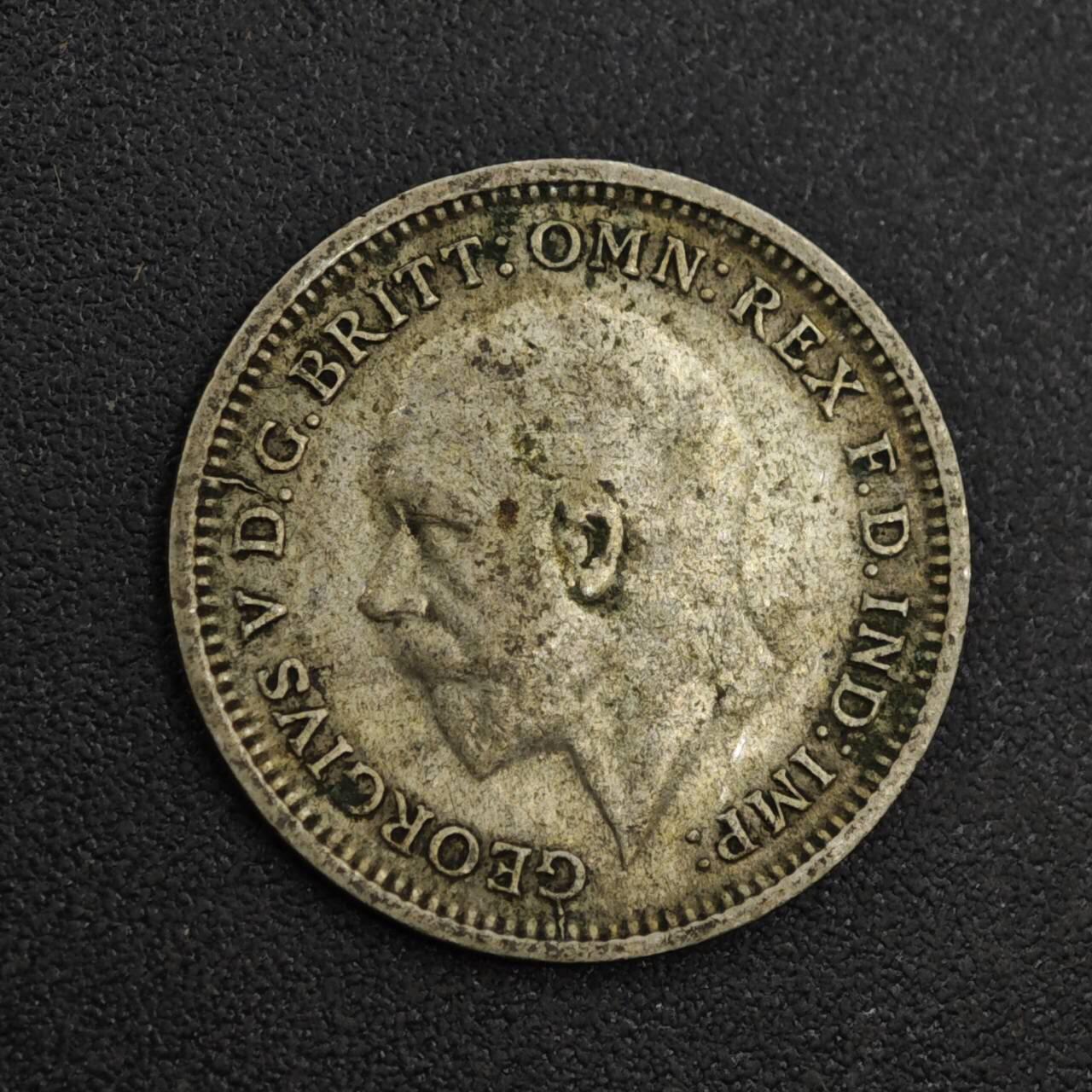 【淘币小摊】实时拍第八百零四拍   散币银币场   满百包邮可预留二周 每周一统一发货   英国1935年乔治五世3便士银币