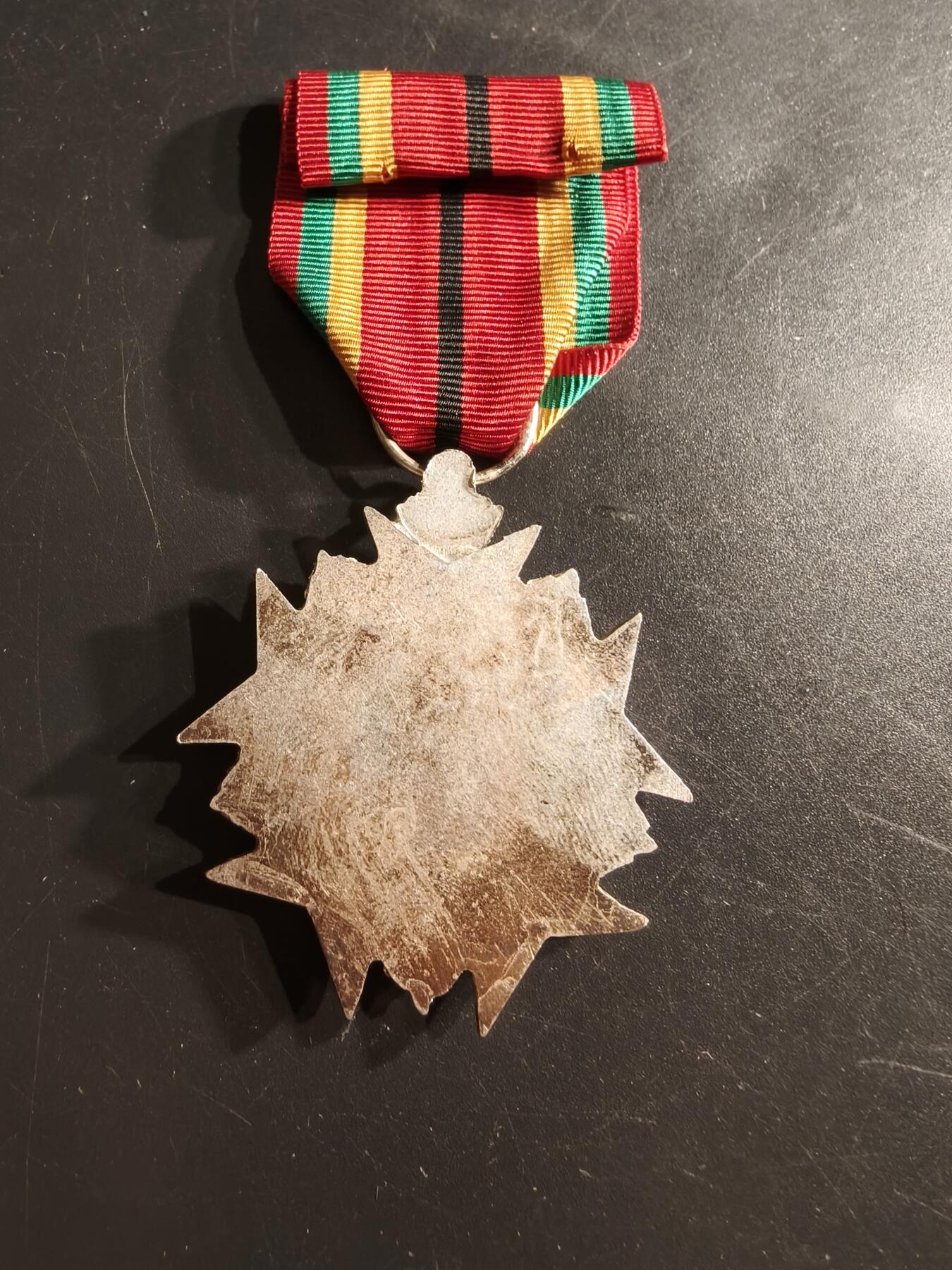 老王徽章第165期 美国军事情报局骑士级斯芬克斯勋章