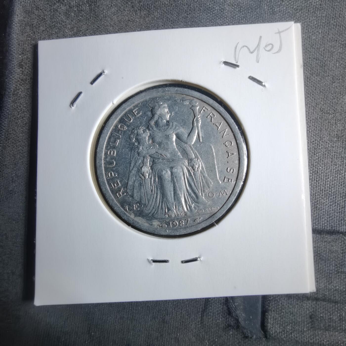 沼泽如烟--第912场 法属新喀里多尼亚1987年2法郎