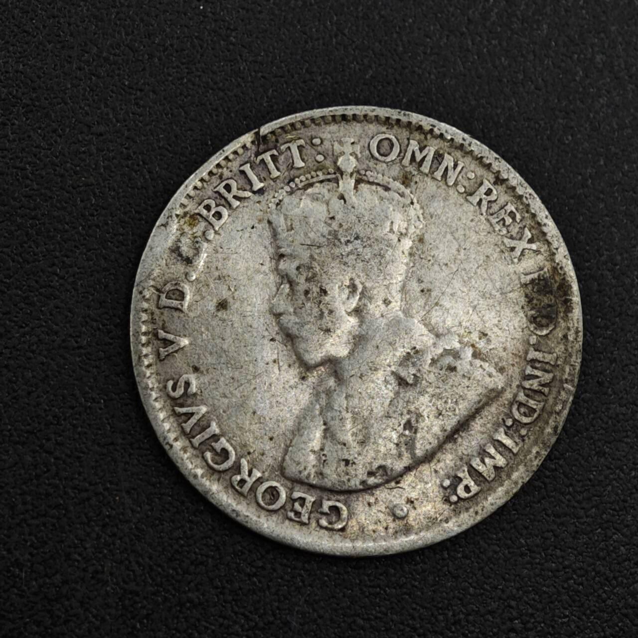 【淘币小摊】实时拍第八百零四拍   散币银币场   满百包邮可预留二周 每周一统一发货   澳大利亚1925年乔治五世3便士银币