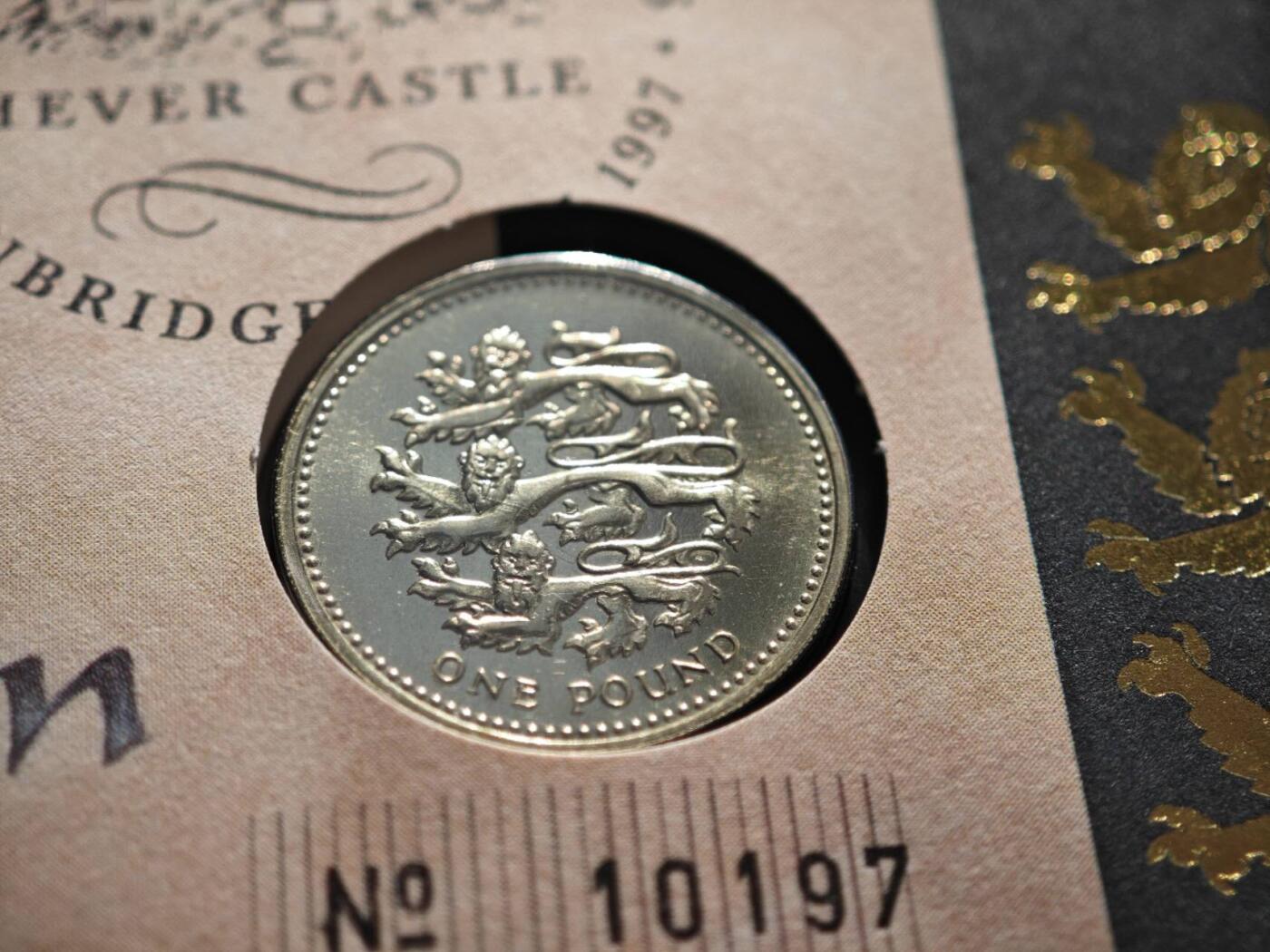 【淘币小摊】限时拍第八百零七拍  克朗币邮币封场  满百包邮可预留两周  周一统一发货   英国1997年一镑邮币封