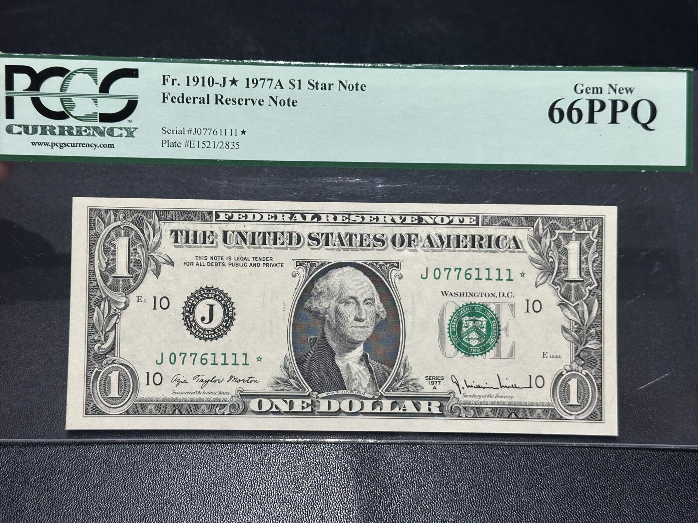 《外钞收藏家》第五百八十七期（精选场）（本平台长期征集拍品、欢迎藏友们联系合作） 1977年美国1美元 绿标PCGS66 狮子号1111