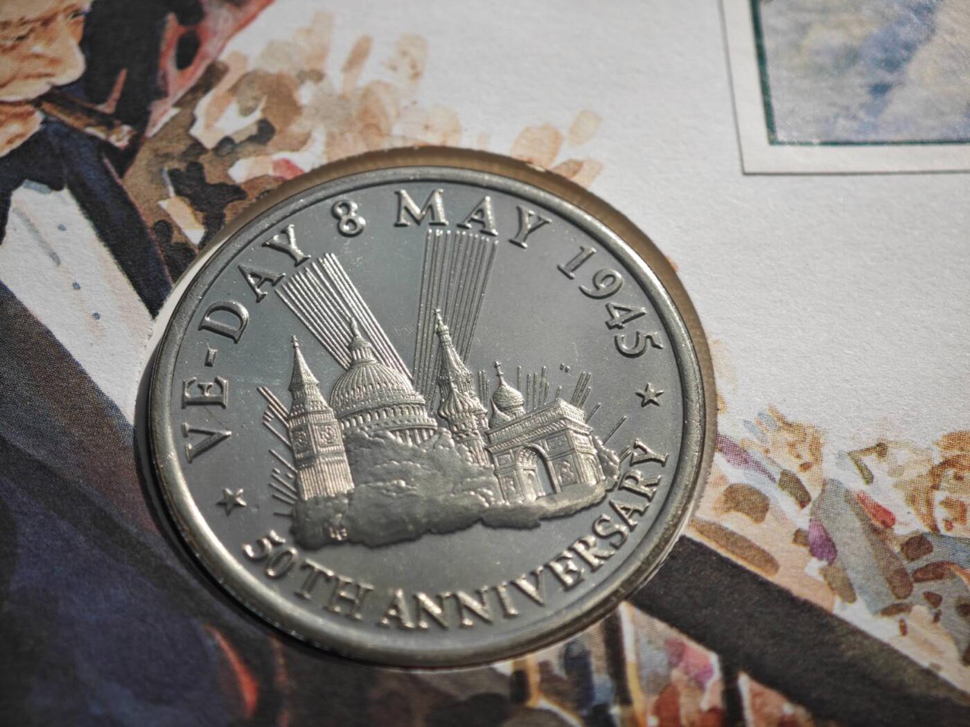 【淘币小摊】限时拍第八百零七拍  克朗币邮币封场  满百包邮可预留两周  周一统一发货   特克斯凯科斯1995年二战胜利50周年5克朗纪念币邮币封