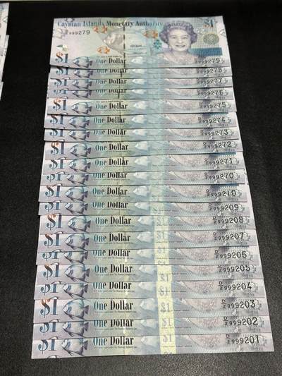 《外钞收藏家》第五百八十七期（精选场）（本平台长期征集拍品、欢迎藏友们联系合作） - 开曼群岛1元 2个10连号 全新UNC 尾01-10和70-79